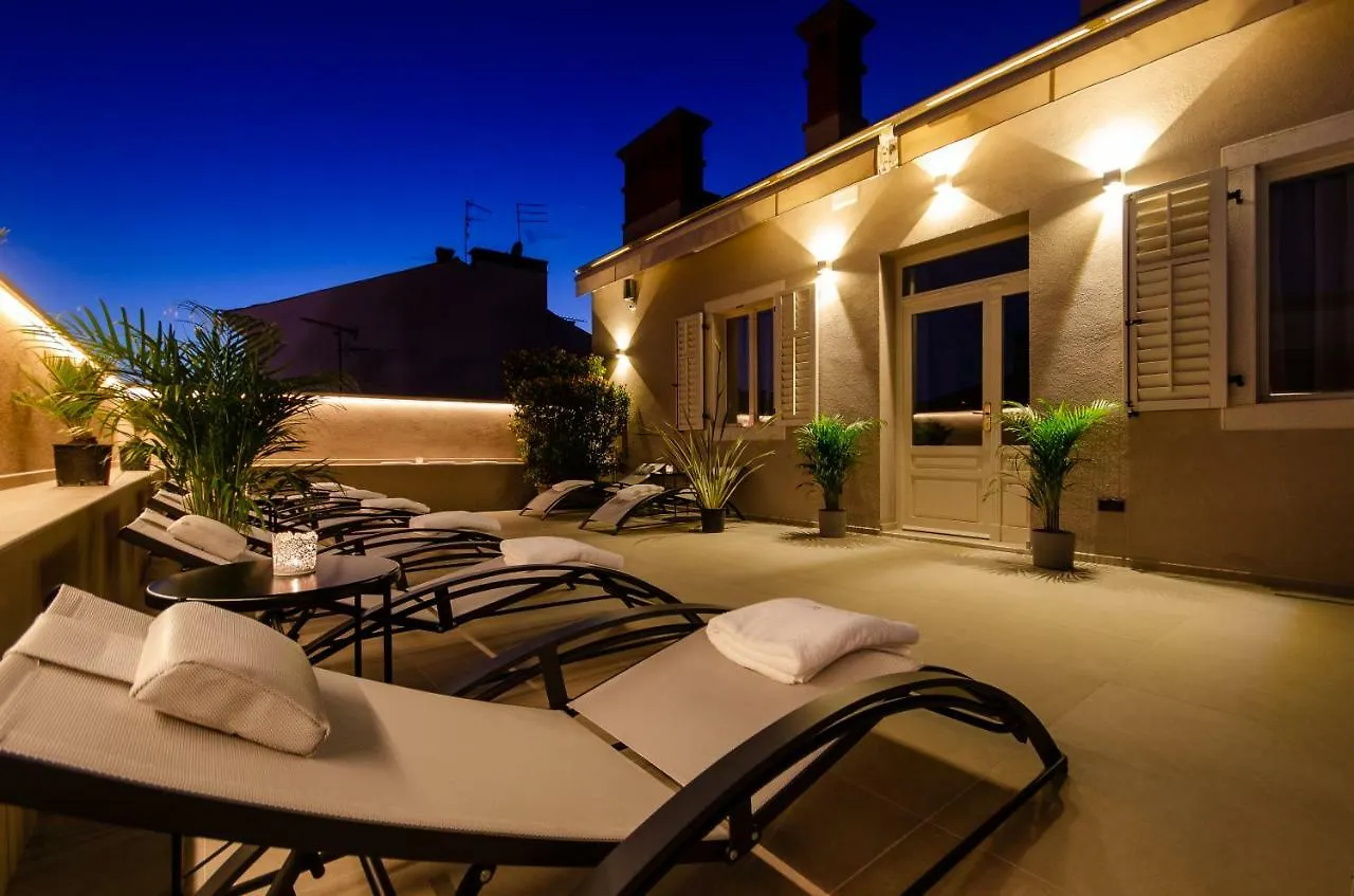 Villa Brandestini Пула 4*,